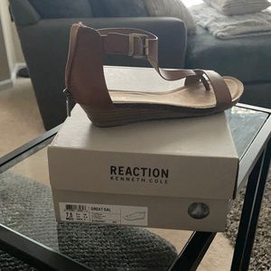 Reaction Kenneth Cole - Great Gal (Toffee)